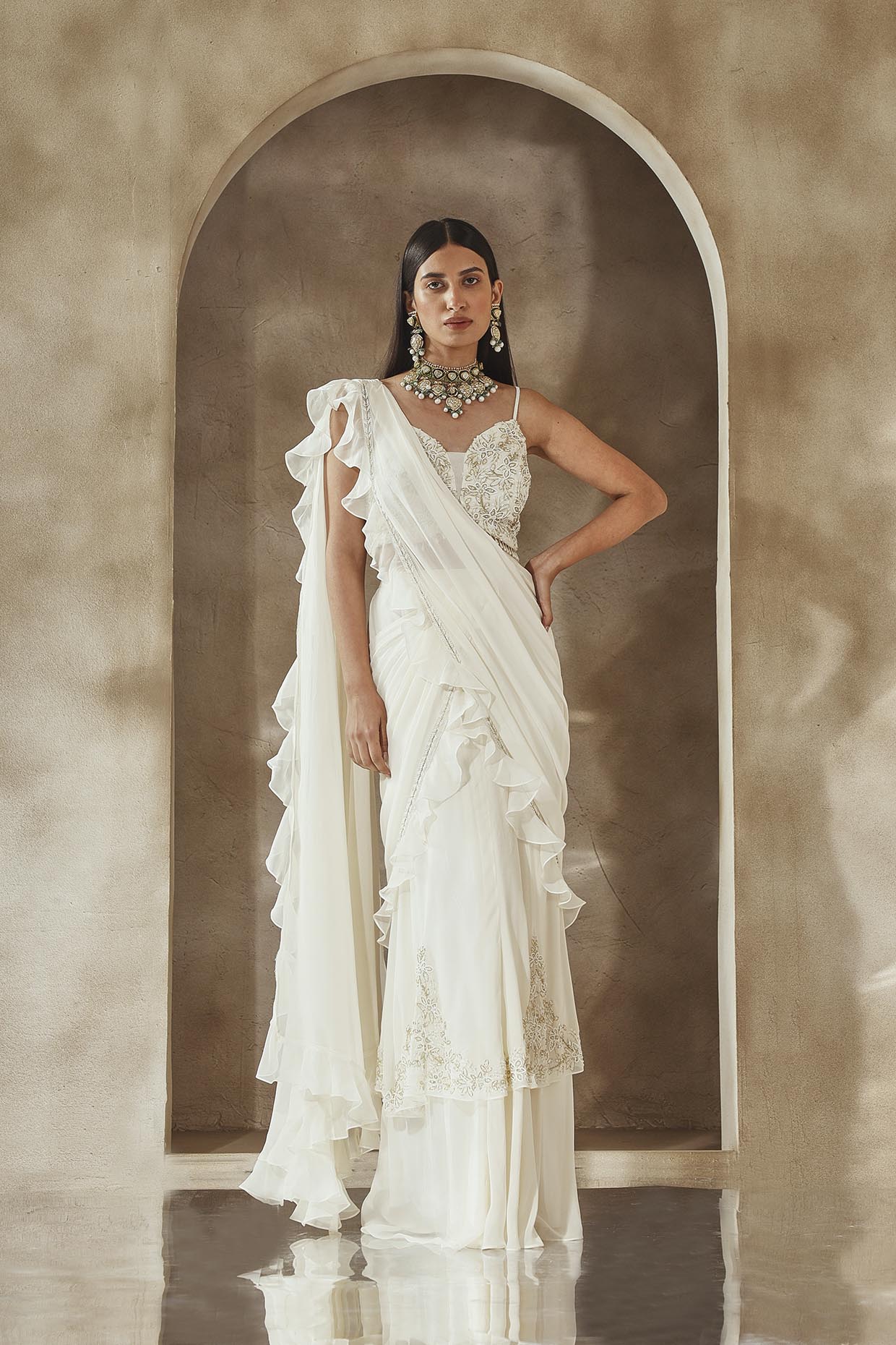 Buy Suta White Embellished Saree Without Blouse for Women Online @ Tata CLiQ